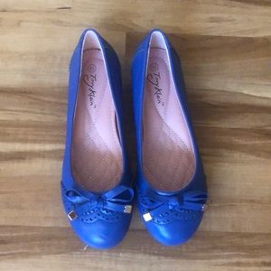Brand new Tory Klein flats